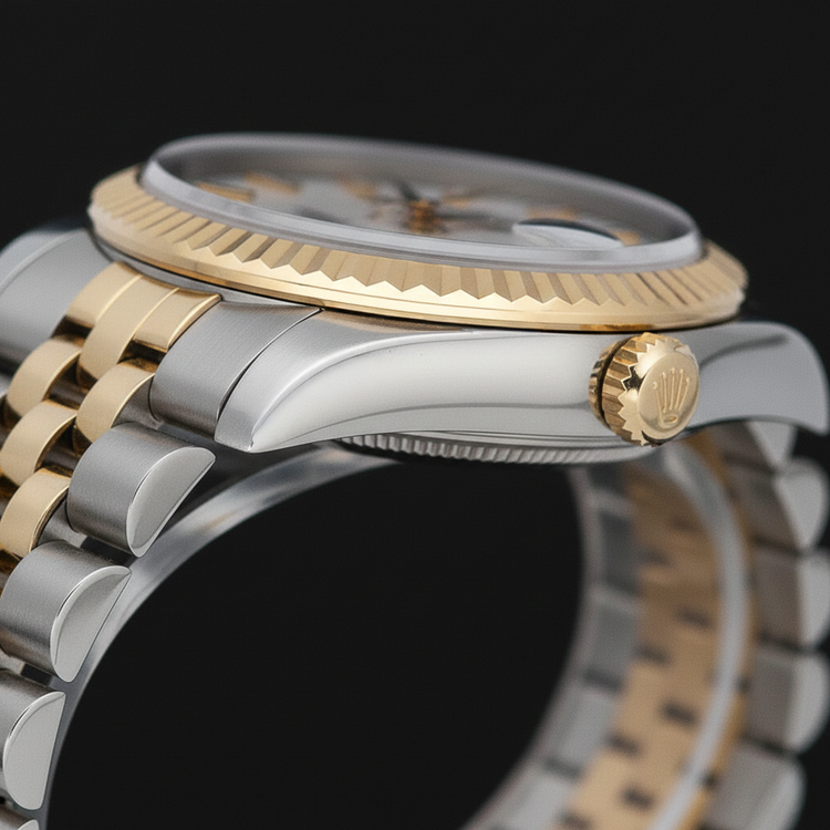 Pierre Précieuse Rolex en Two Tone – vue de profil