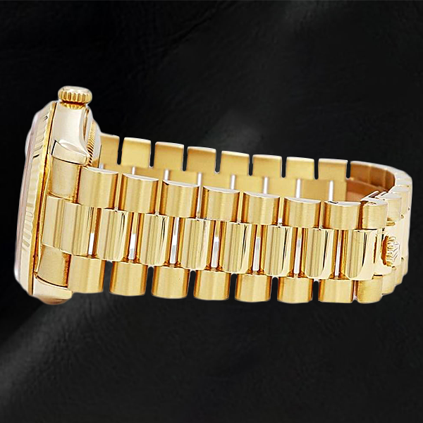Rolex Yellow Gold avec Brillant – vue de côté