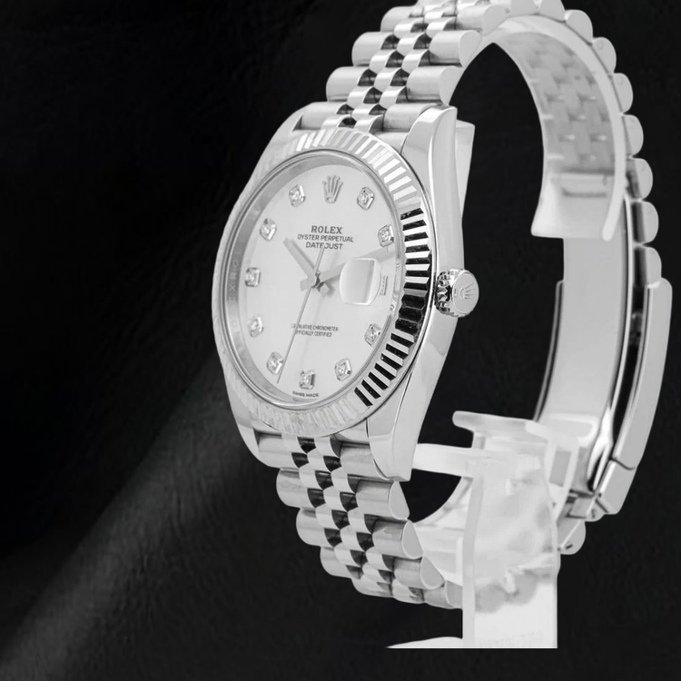 Montre Rolex Datejust 41mm en Acier Inoxydable avec Cadran Diamants en Nacre et Bracelet Jubilé