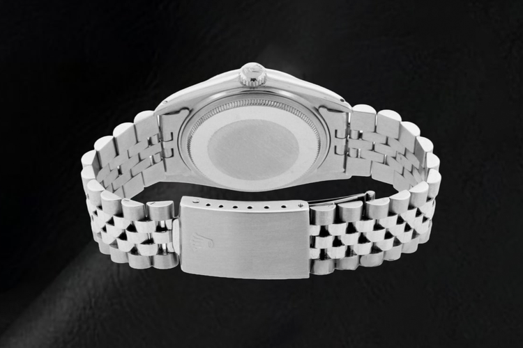 Montre Rolex Datejust 16200 36 mm en Acier Inoxydable avec Cadran Diamants en Nacre Blanche et Chiffres Romains