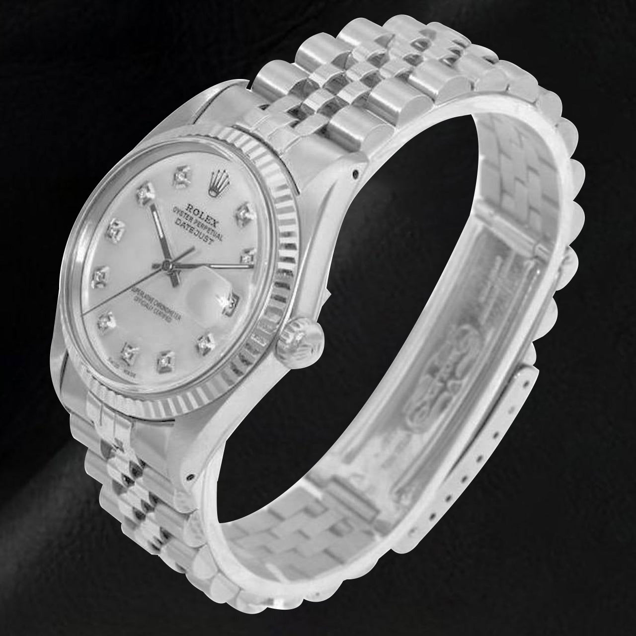 Perle de Culture Rolex – vue de côté