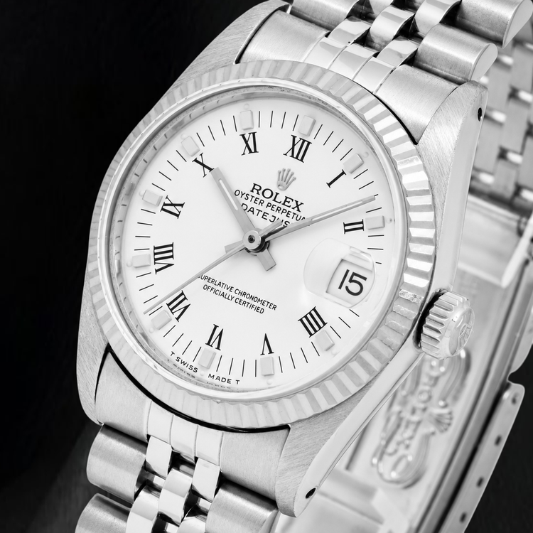 Montre Rolex Datejust 68274 31 mm Cadran Blanc à Chiffres Romains Bracelet Jubilé en Acier Inoxydable