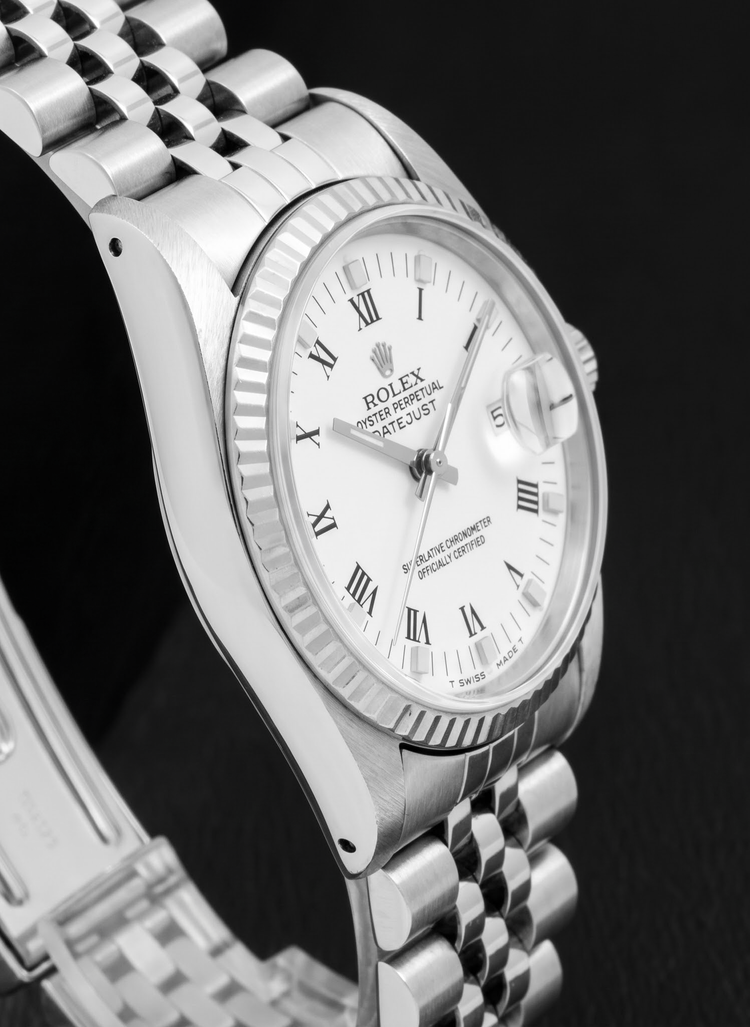 Montre Rolex Datejust 68274 31 mm Cadran Blanc à Chiffres Romains Bracelet Jubilé en Acier Inoxydable