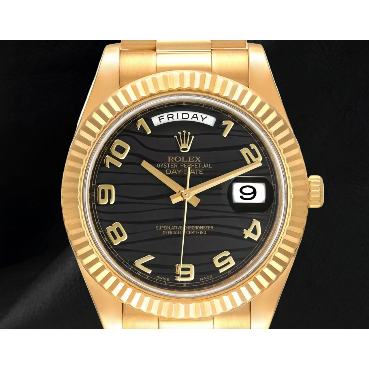 Rolex Day-Date II 41 mm Montre Homme Lunette Bombée Or Jaune
