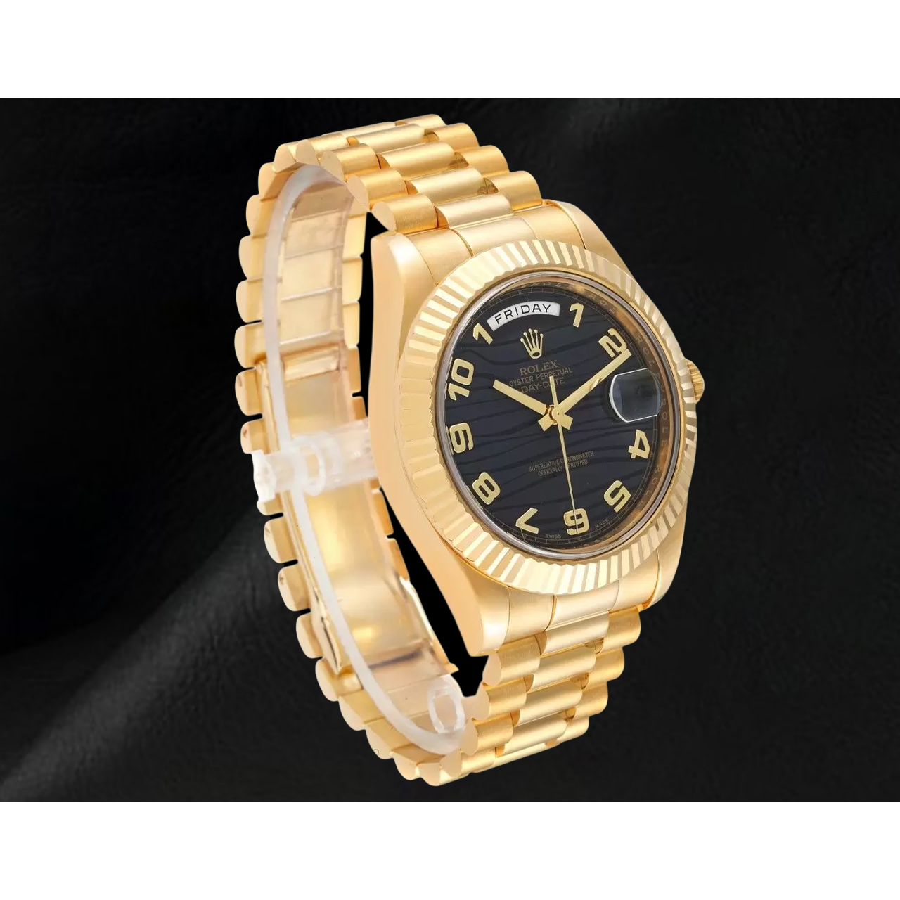 Rolex Day-Date II 41 mm Montre Homme Lunette Bombée Or Jaune