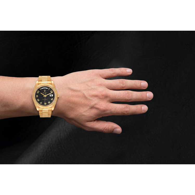 Rolex Day-Date II 41 mm Montre Homme Lunette Bombée Or Jaune