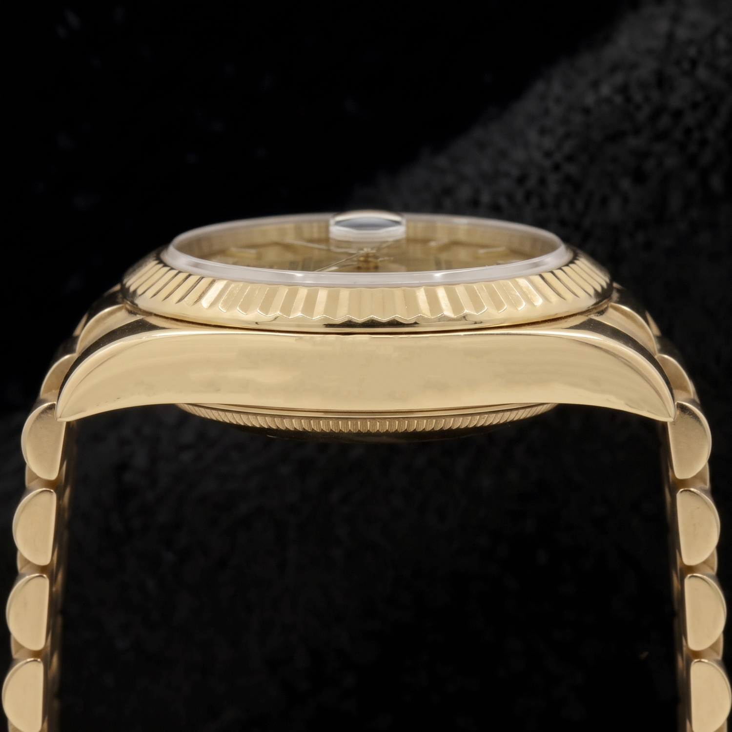 Rolex Day-Date II Cadran Champagne 41 mm Montre Homme Or Jaune