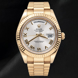 Montre Rolex Day-Date II 41 mm 218238 Cadran argenté chiffres romains Bracelet President en Or Jaune