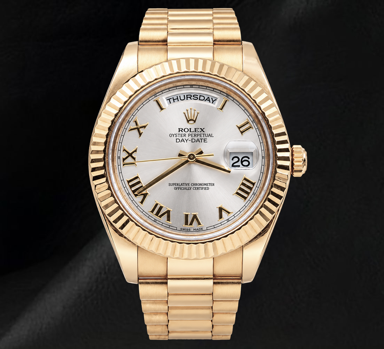Montre Rolex Day-Date II 41 mm 218238 Cadran argenté chiffres romains Bracelet President en Or Jaune