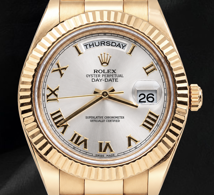 Montre Rolex Day-Date II 41 mm 218238 Cadran argenté chiffres romains Bracelet President en Or Jaune