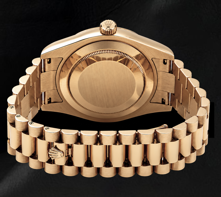 Montre Rolex Day-Date II 41 mm 218238 Cadran argenté chiffres romains Bracelet President en Or Jaune