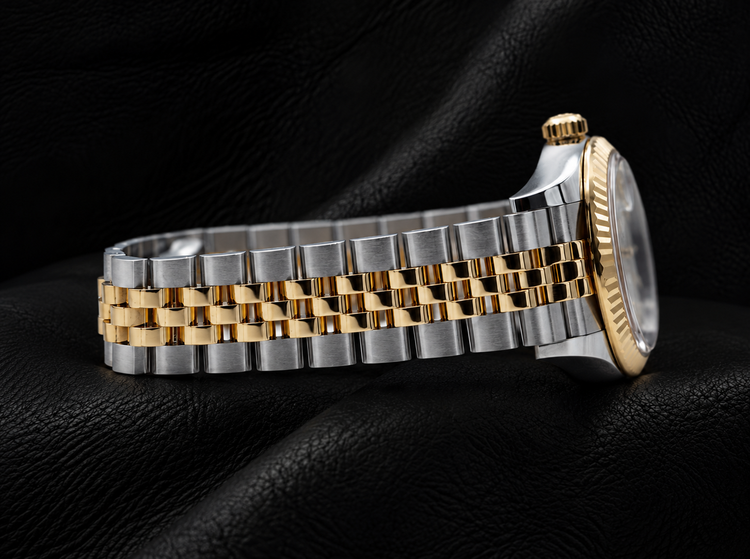 Montre Rolex Lady Datejust 28 mm 279173 Bicolore Cadran Argenté Index Luminescents