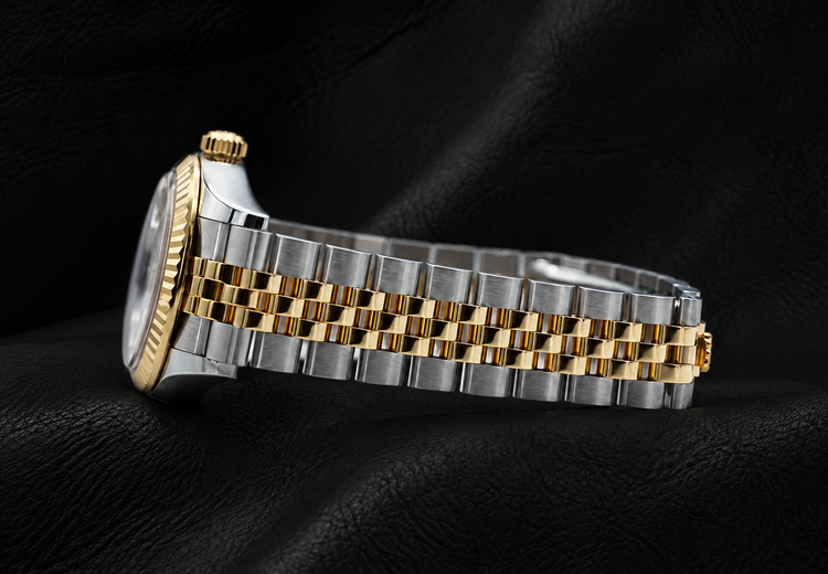 Montre Rolex Lady Datejust 28 mm 279173 Bicolore Cadran Argenté Index Luminescents