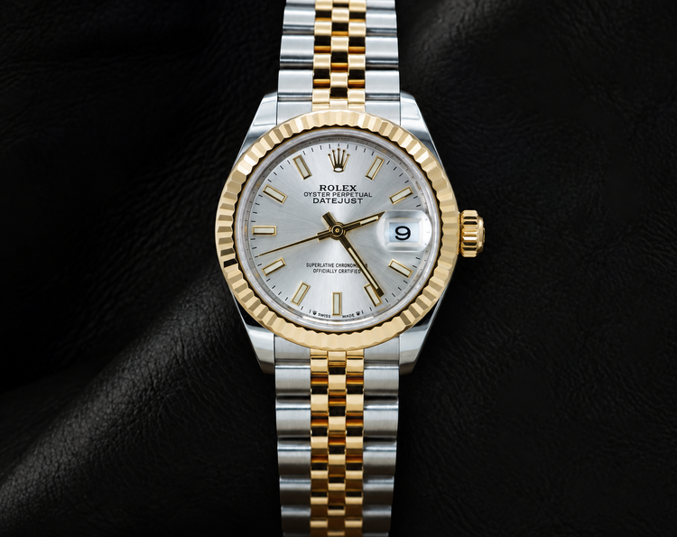 Montre Rolex Lady Datejust 28 mm 279173 Bicolore Cadran Argenté Index Luminescents