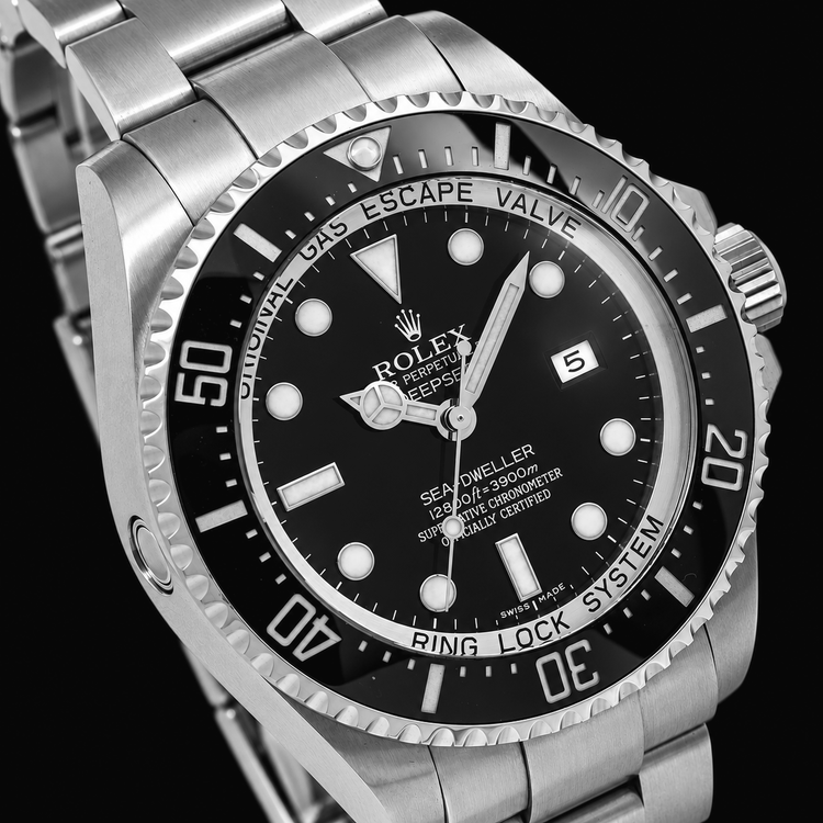 Montre Rolex Sea-Dweller Deepsea 44 mm 116660 Cadran Noir Acier Inoxydable