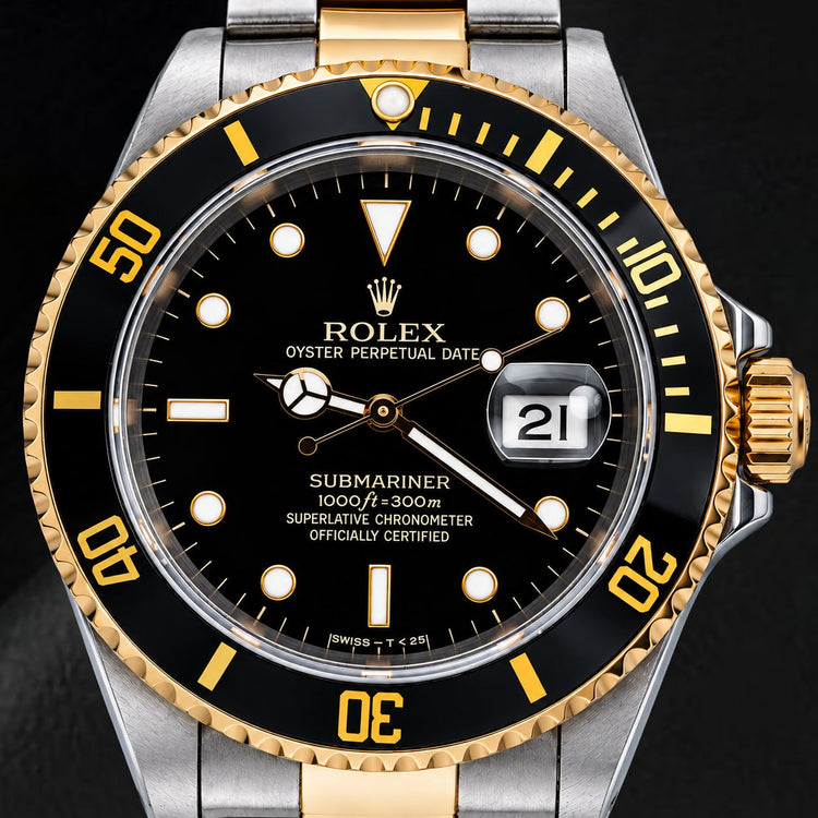 Montre Rolex Submariner Date 16803 40 mm Cadran Noir Bicolore