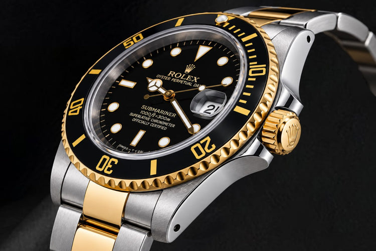 Montre Rolex Submariner Date 16803 40 mm Cadran Noir Bicolore
