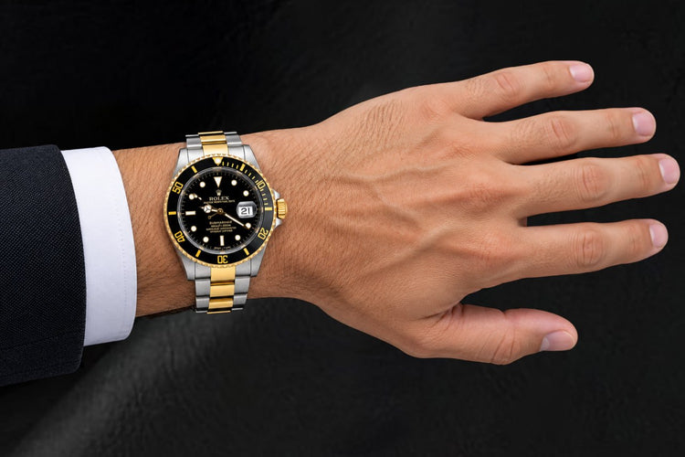 Montre Rolex Submariner Date 16803 40 mm Cadran Noir Bicolore