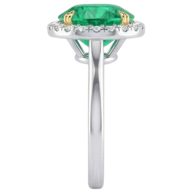 Sophistiqué Émeraude Colombienne Bague avec Gemme 4 carats – vue de profil