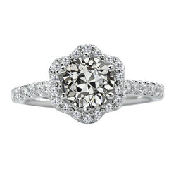 Élégant Bague Solitaire avec Accents – Diamant Fin 1,50 carats