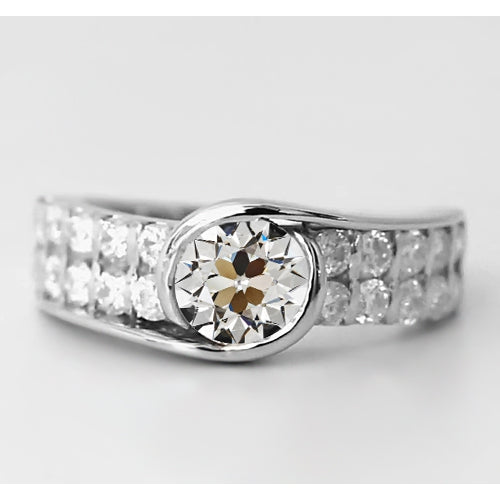 Haut de gamme Bague Solitaire avec Accents 1,50 carats – vue principale