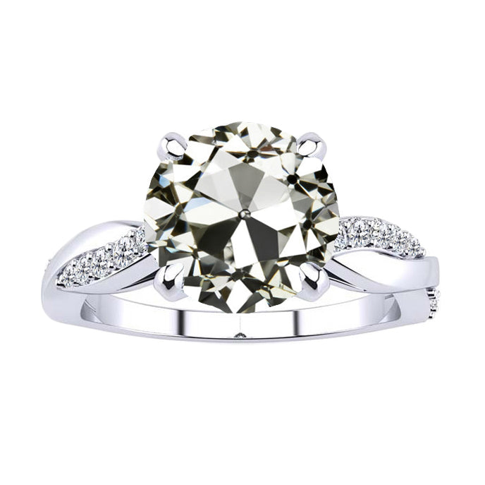Exquis Solitaire avec Pierres Latérales 5 carats – vue principale