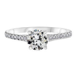 Haut de gamme Brillant Bague Solitaire avec Accents 2 carats