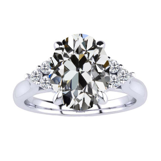 Diamant Bague Solitaire avec Accents 4,50 carats Or Blanc 14 Carats – vue principale
