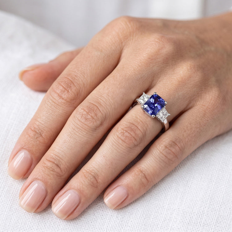 Saphir Gemstone Jewelry Bague 3 Pierres Trapèze Diamants 2.50 Carats