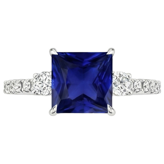 Solitaire Saphir Bleu Avec Accents Pierres Précieuses Taille Princesse 6.25 Carats