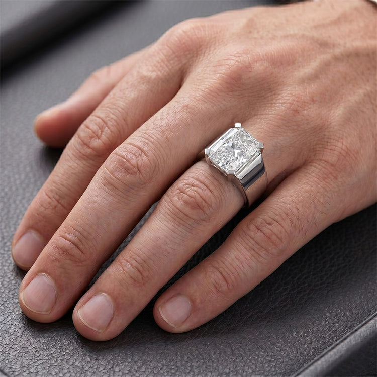 Taille Radiant Brillant Bague Homme 5 carats – Or Blanc 14 Carats