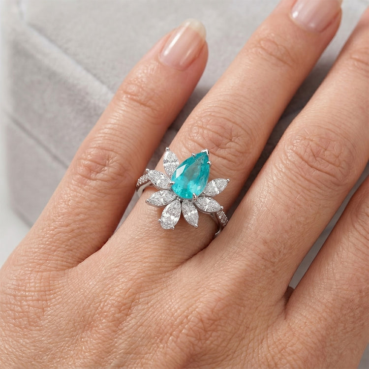 Tourmaline Paraiba Solitaire avec Pierres Latérales – Pureté VVS
