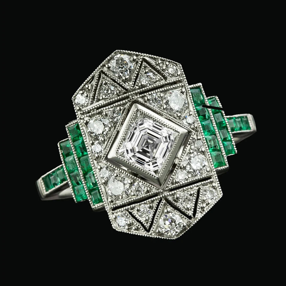 Vieux mineur Diamond & Emerald Ring Bezel Set Asscher 4.25 Carats