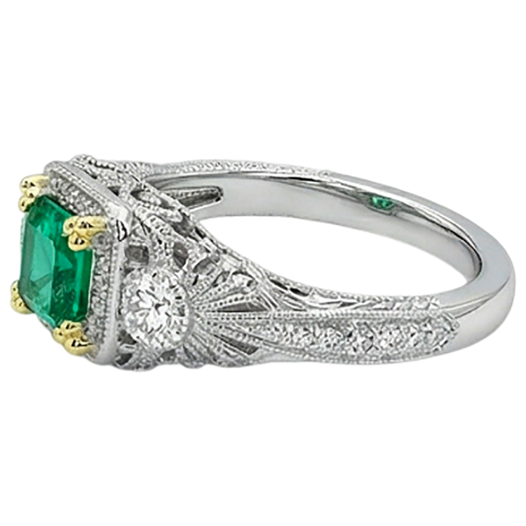 Premium Émeraude Fine Bague avec Gemme 2 carats – vue de profil