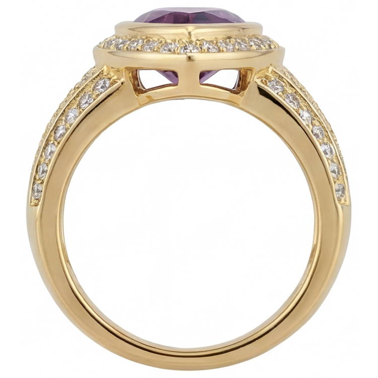Améthyste Bague avec Gemme 9,50-carats Or Jaune 14 Carats – vue de profil