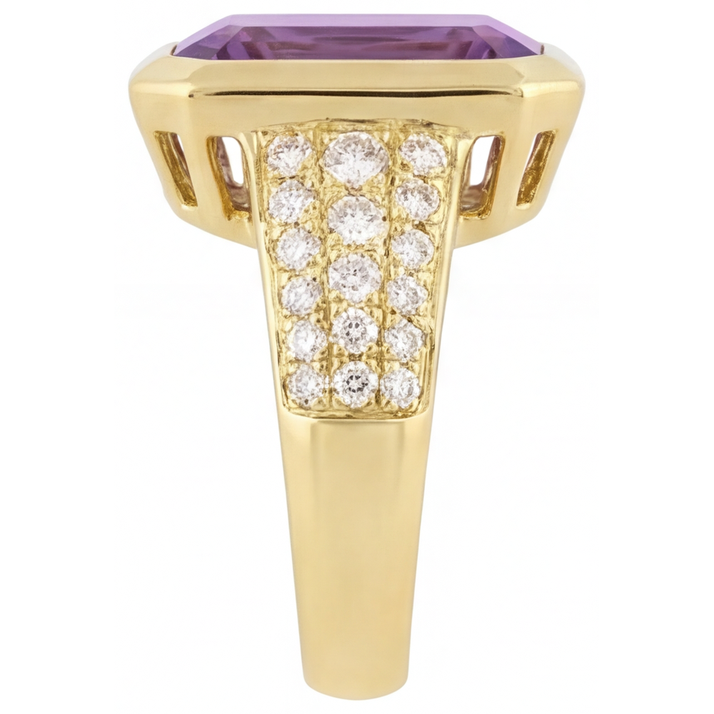 Améthyste Pourpre Bague avec Gemme 7-carats Or 14K Jaune – vue d'angle