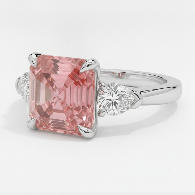 Bague Trilogie Saphir Padparadscha Véritable 3,6 Carats Taille Asscher et Trilliants Blancs en Platine