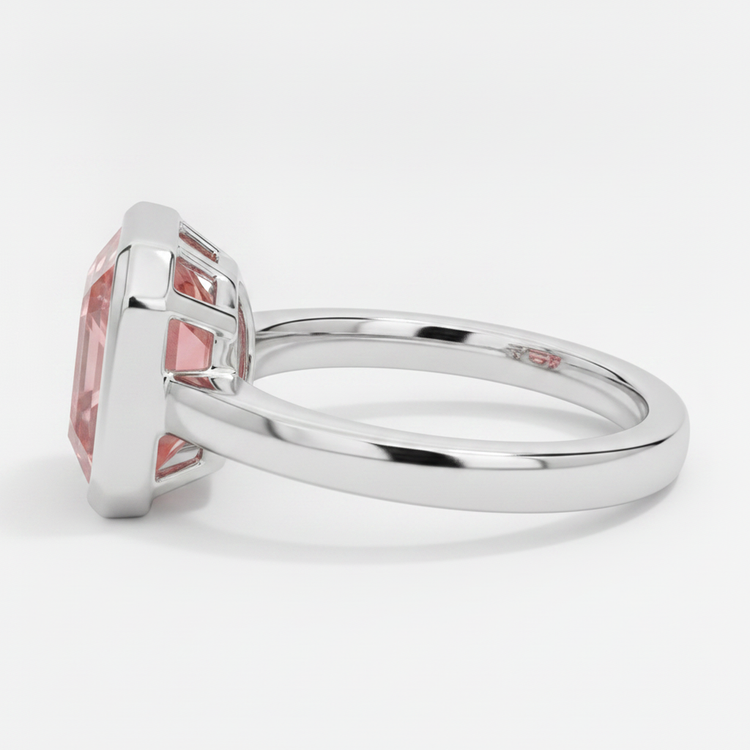 Bague Solitaire à Lunette en Platine avec Véritable Saphir Padparadscha Couleur Pêche Taille Asscher 3 Carats