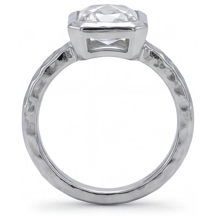 Solitaire de Fiançailles Or Blanc 14 Carats avec Brillant – vue d'angle
