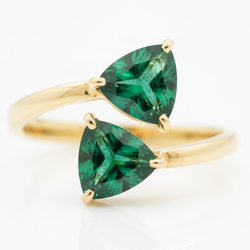 Bague de Fiançailles Taille Émeraude 1,19 Carat Véritable Colombienne Trillion Deux Pierres en Or Jaune 18 Carats