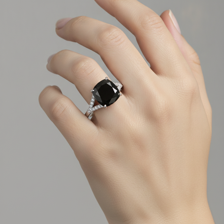 Bague en diamant noir véritable 3,2 carats taille coussin pavée cathédrale en Or Blanc 14 carats