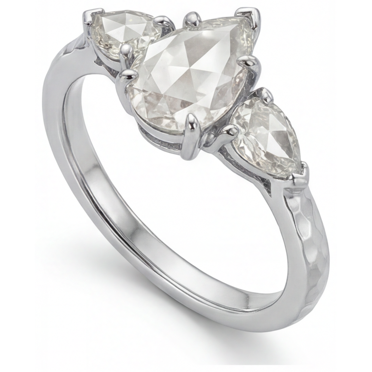 Diamant Taille Poire Bague Trilogie en Or Blanc 14 Carats – vue de côté