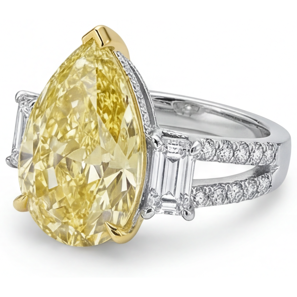 Raffiné Diamant Canari Bague Trilogie 4 carats – vue de profil
