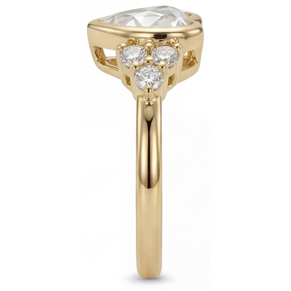 Artisanal Diamant Fin Bague Solitaire avec Accents 1,75 carats – vue d'angle