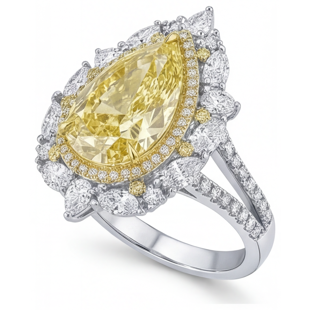 Diamant Jaune Canari Goutte Bague Sertie Halo en Or Deux Tons 14 Carats – vue d'angle