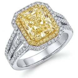 Élégant Bague de Fiançailles Halo – Diamant Jaune Fancy 5 carats