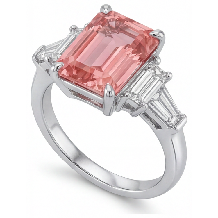 Bague de Fiançailles Saphir Padparadscha 3,9 Carats, Véritable Émeraude et Baguettes Blanches, Monture Cathédrale Trois Pierres en Or 14 Carats