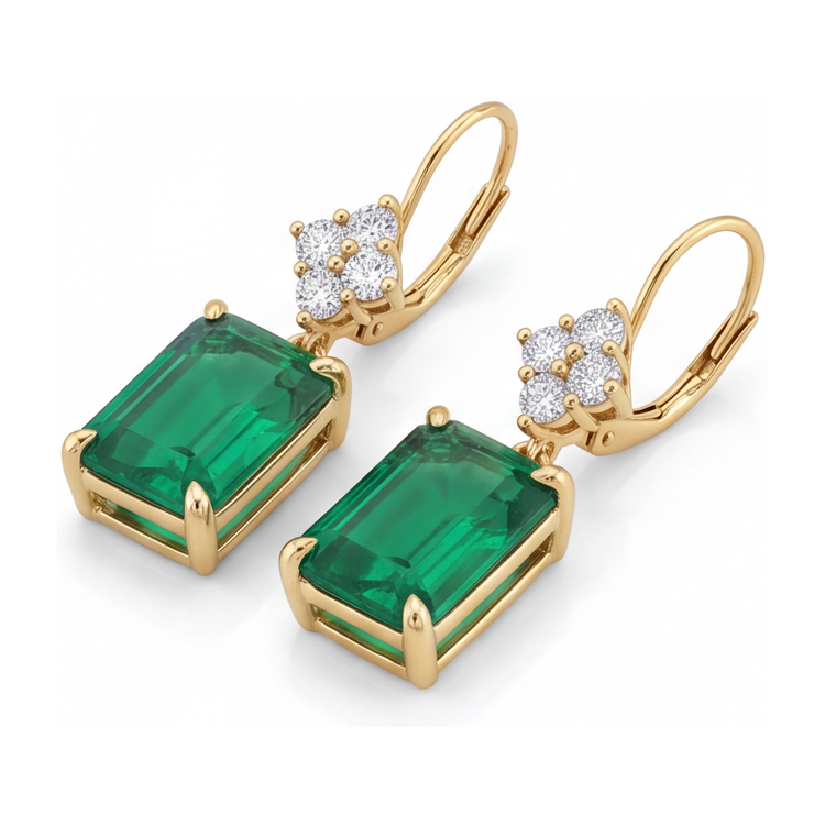Boucles d'oreilles dormeuses en grappe émeraude verte 4,5 carats de laboratoire Taille Émeraude en Or Jaune 14K