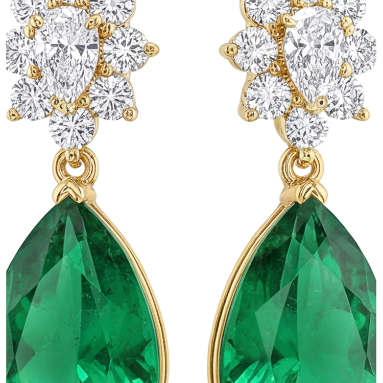 Boucles d'oreilles dormeuses en émeraude verte de laboratoire 5,5 carats, grappe poire en Or Jaune 14 carats