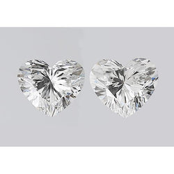 Paire de diamants naturels taillés en forme de cœur, extraits de la terre, 2 carats.